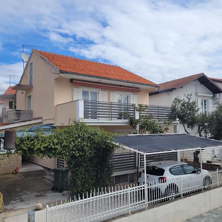 Magnolia Apartments Жаборич Екстериор снимка