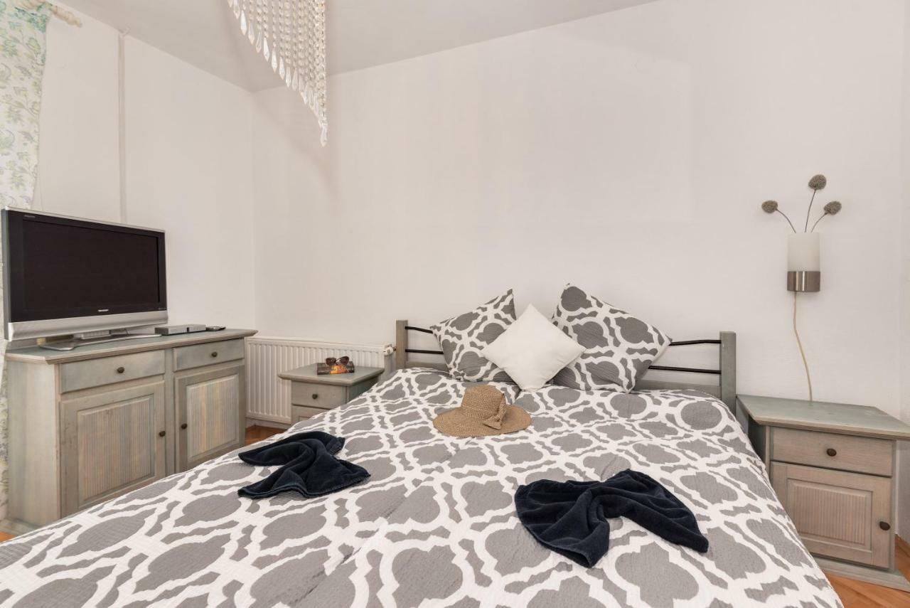 Magnolia Apartments Жаборич Екстериор снимка